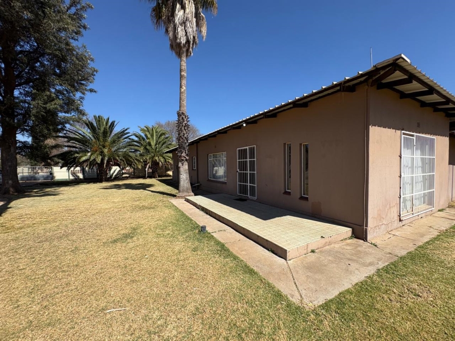4 Bedroom Property for Sale in Wolmaransstad North West